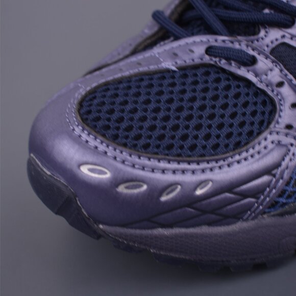 Light sports casual shoes